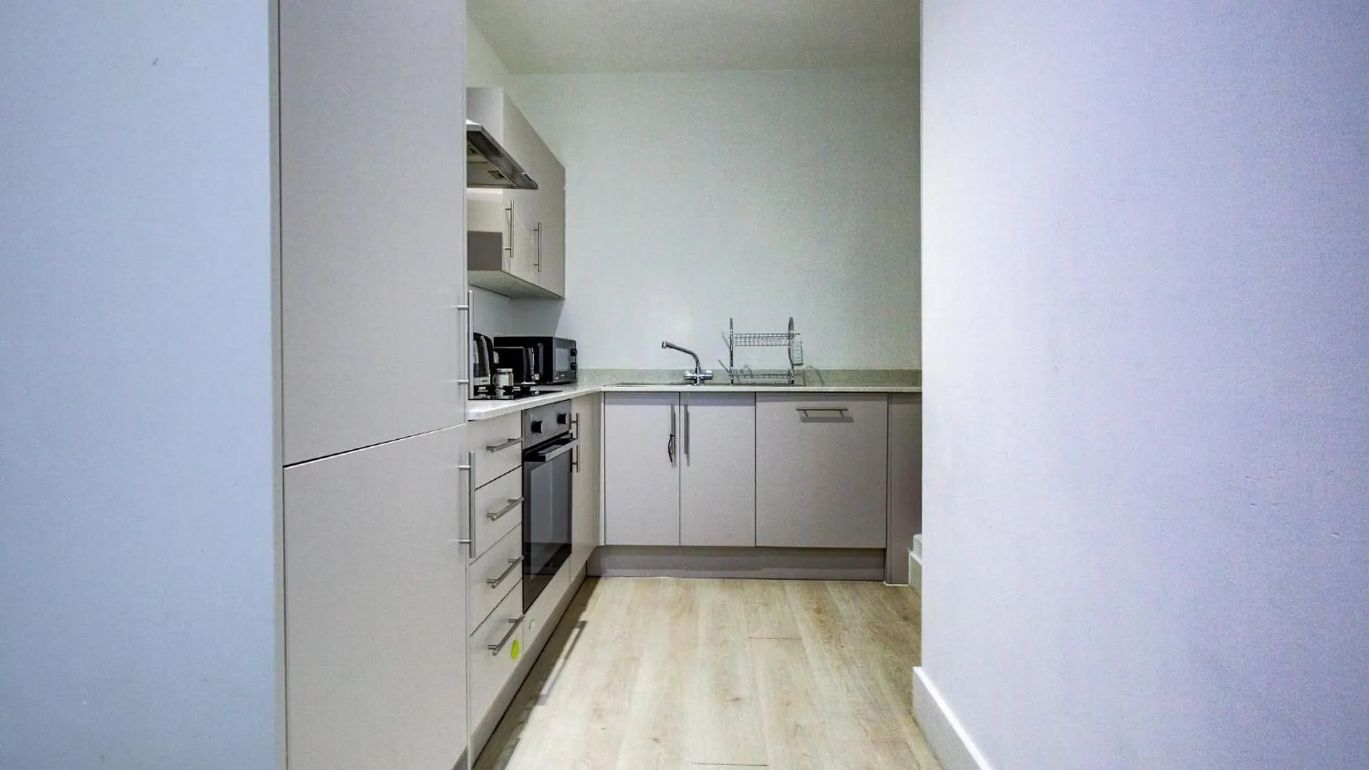 Daire 1 Bedroom Flat 6 Mins From Heathrow Airport Flat 25 Harmondsworth