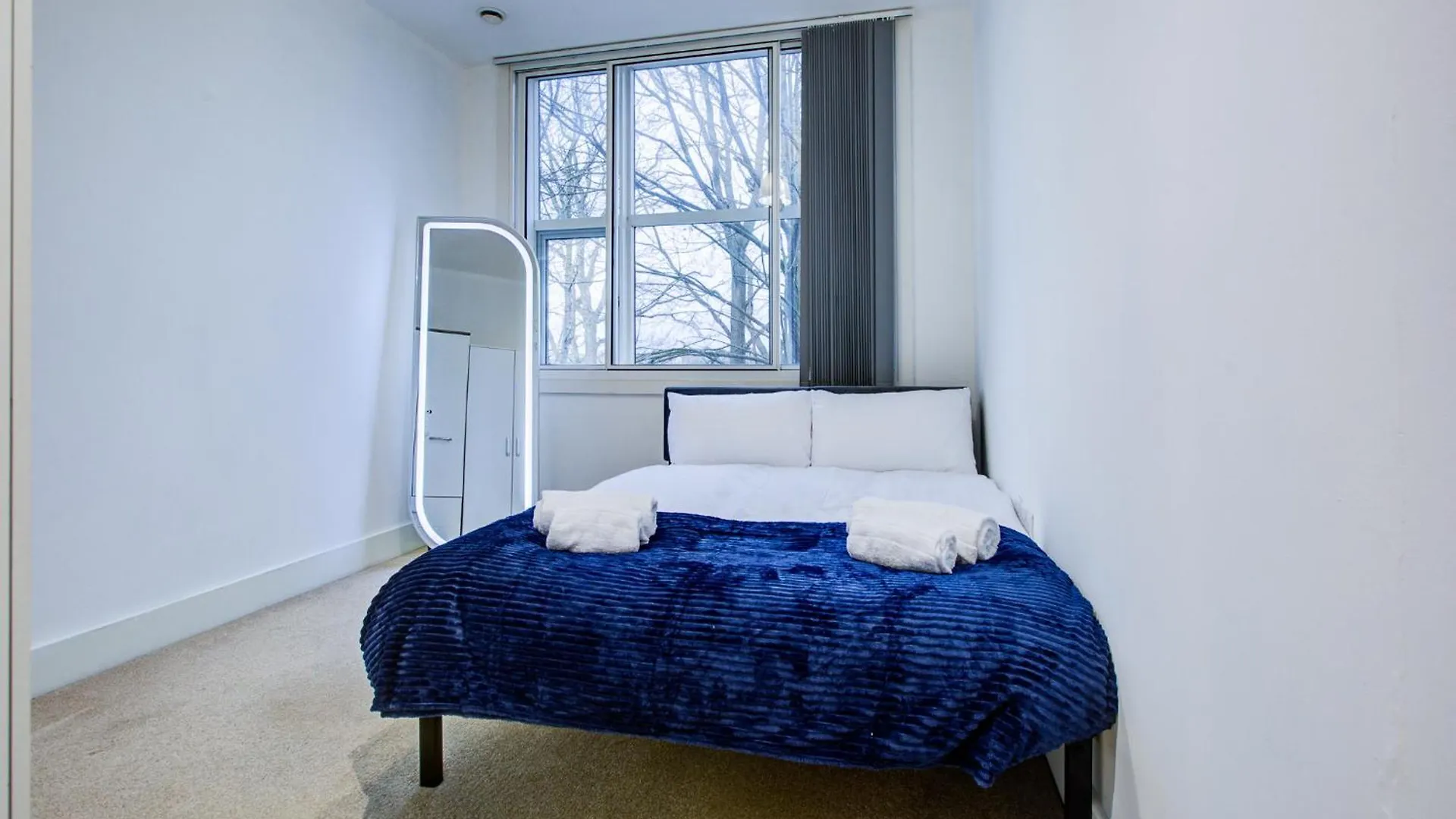 1 Bedroom Flat 6 Mins From Heathrow Airport Flat 25 Harmondsworth 0*,  Birleşik Krallık